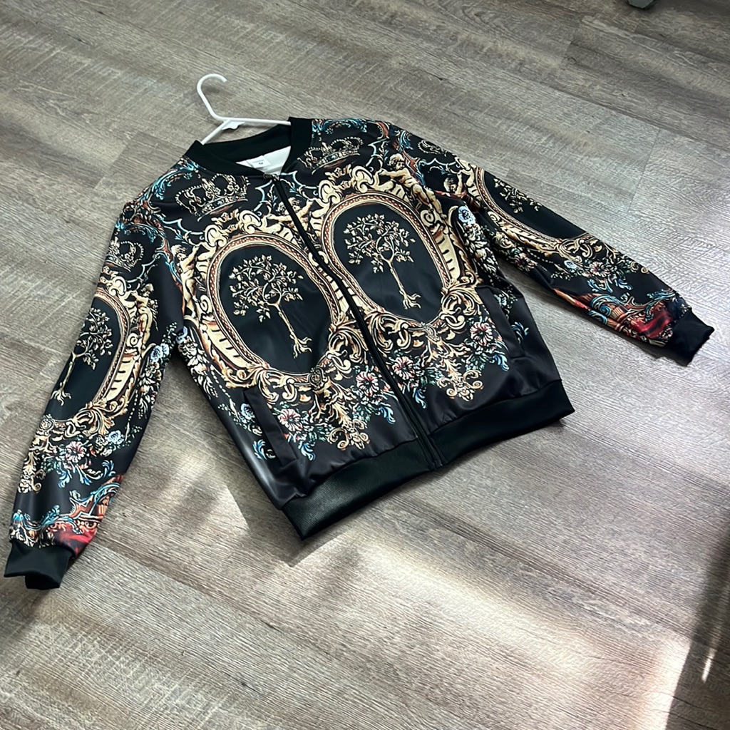 Brand New Designer Brand Jacket Size Medium Never Worn 20